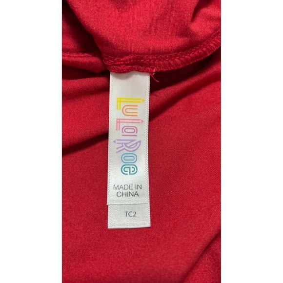 LuLaRoe Womens Leggings Size TC2 Solid Red Pattern Plus 18+ NWT - Picture 2 of 3